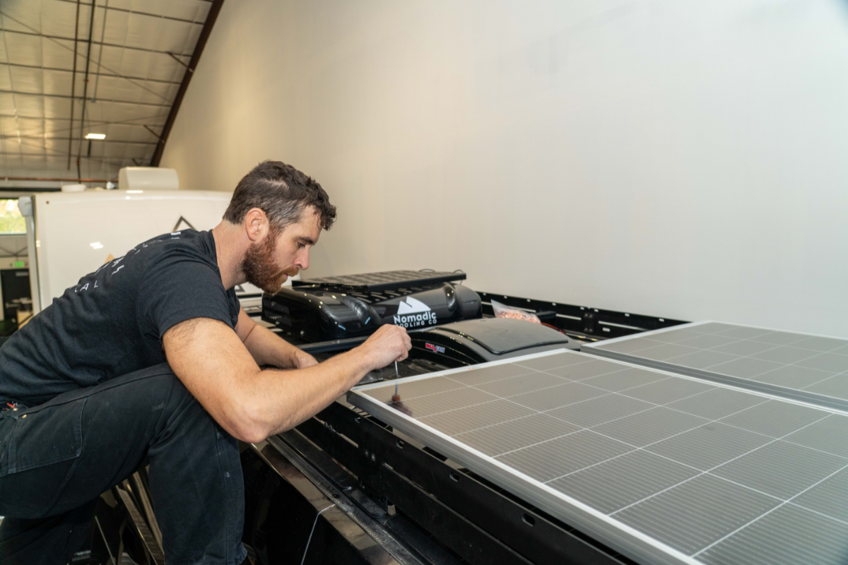Installation shop photo